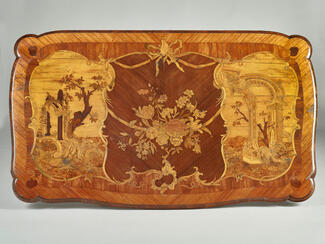 Johann Friedrich Spindler: Marketierte Platte eines Schreibtischs